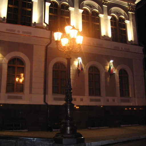 Wysoka latarnia stylowa Adaptacja K